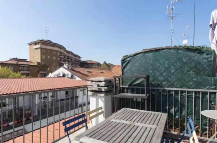 Vintage In Corvetto Area Apartment Mailand